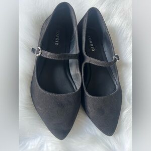Torrid Pointed Toe Mary Jane Flats, 7WW